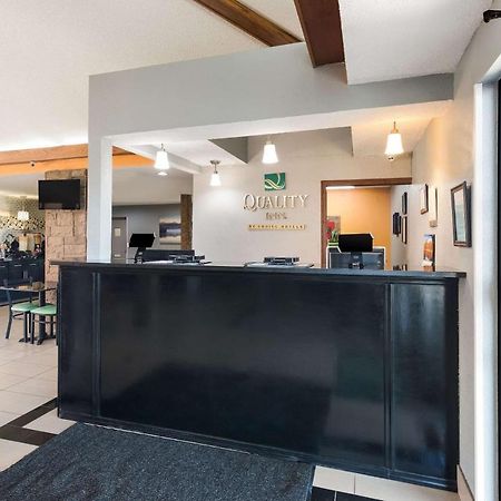 Quality Inn Upper Sandusky Екстериор снимка