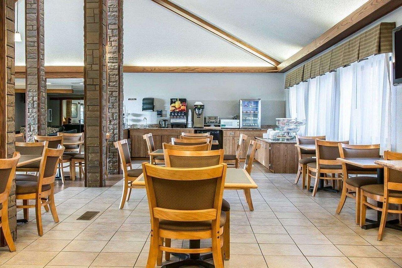 Quality Inn Upper Sandusky Екстериор снимка