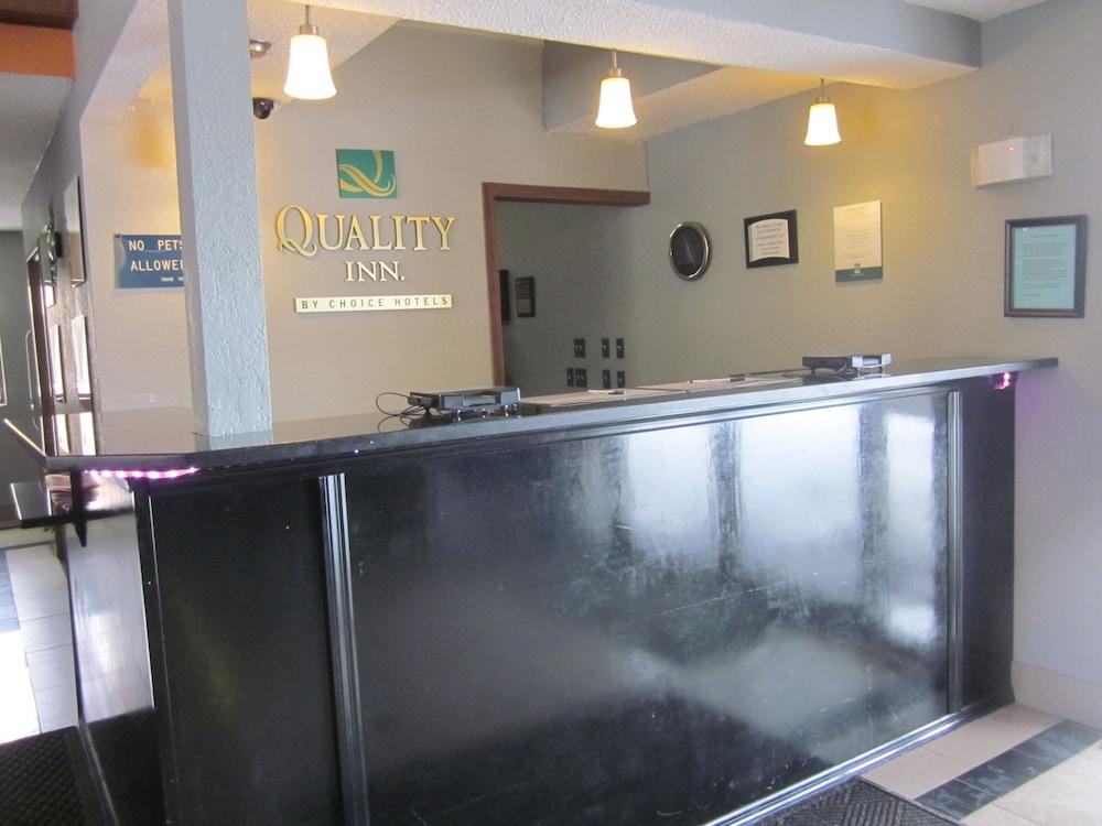 Quality Inn Upper Sandusky Екстериор снимка