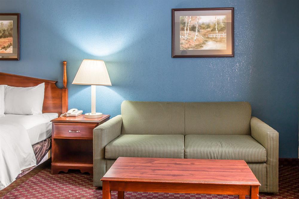 Quality Inn Upper Sandusky Екстериор снимка
