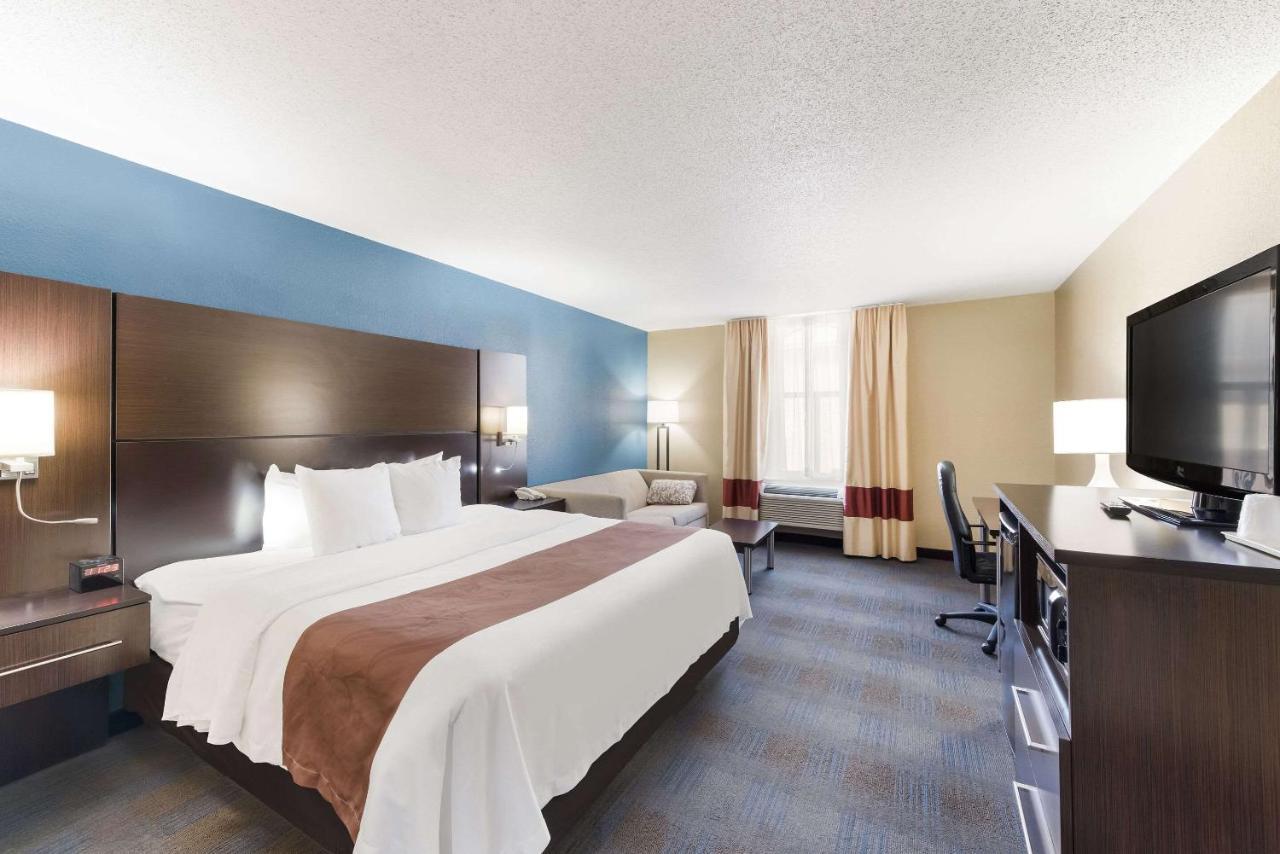 Quality Inn Upper Sandusky Екстериор снимка