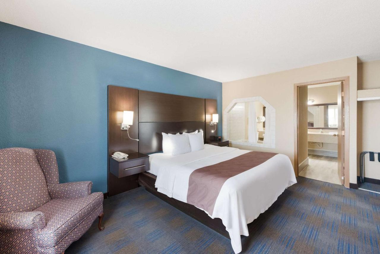 Quality Inn Upper Sandusky Екстериор снимка