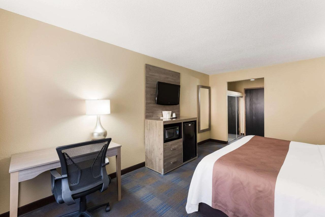 Quality Inn Upper Sandusky Екстериор снимка