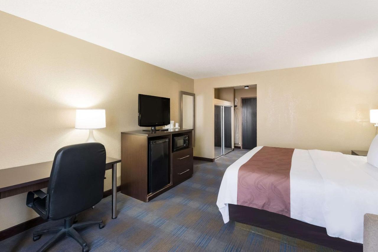 Quality Inn Upper Sandusky Екстериор снимка