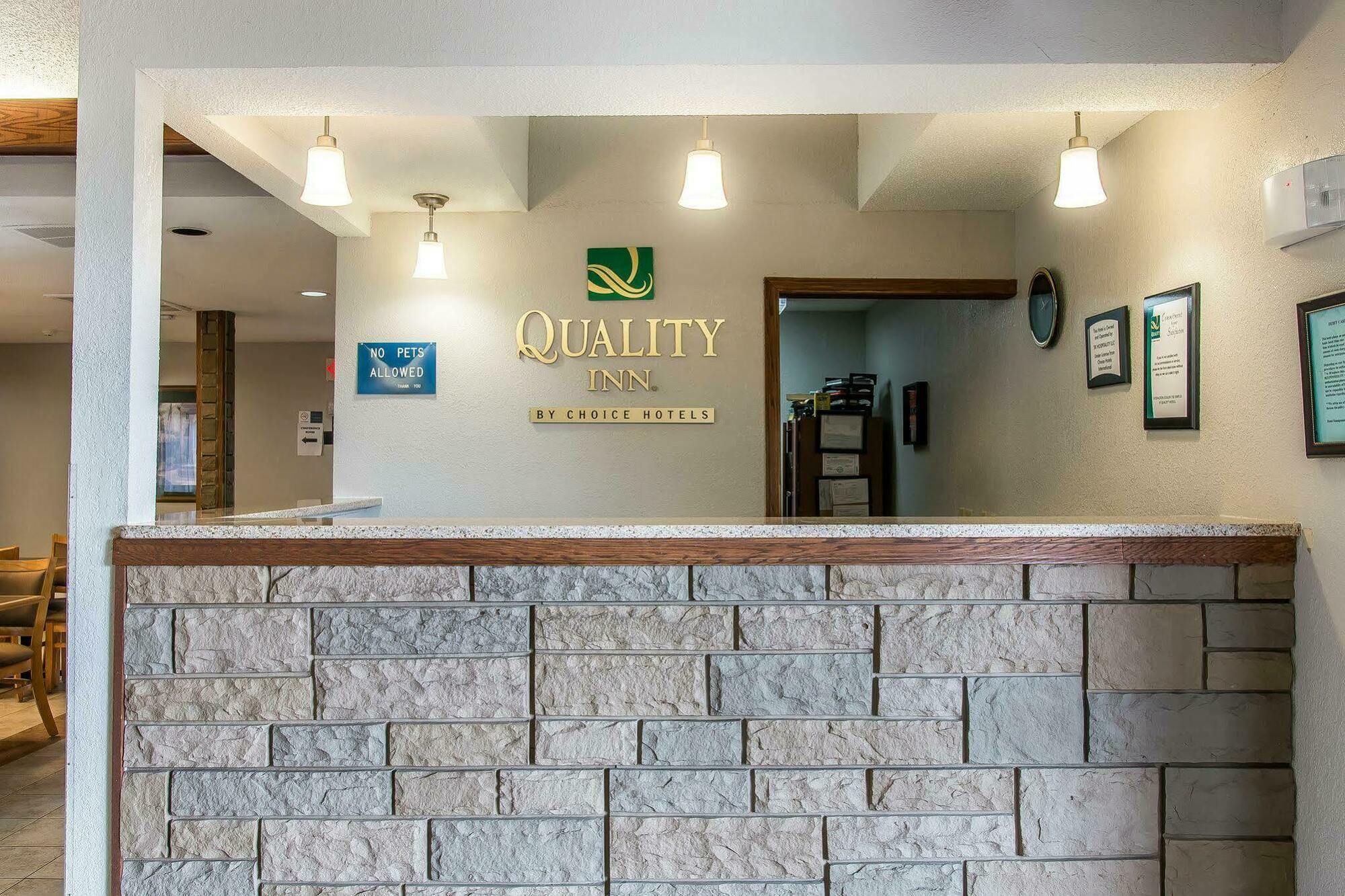 Quality Inn Upper Sandusky Екстериор снимка